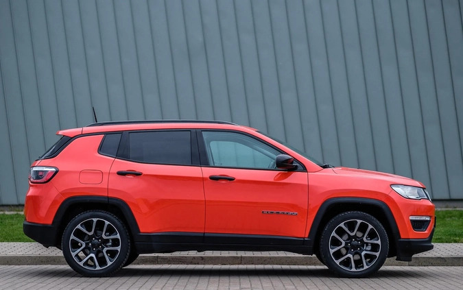 Jeep Compass cena 67900 przebieg: 109508, rok produkcji 2017 z Białystok małe 326